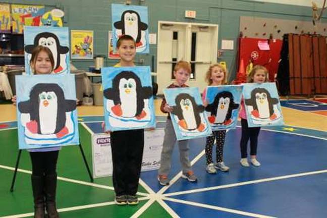Walnut Ridge students participate in painting class Walnut Ridge students participate in painting class