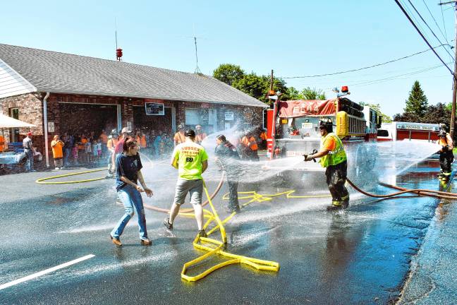 Photos: Dual wetdown in Sussex Photos: Dual wetdown in Sussex