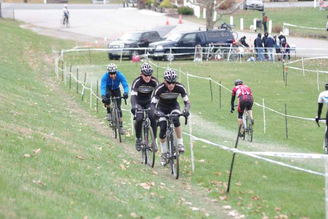 Cyclists get together for state championships