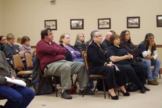 Vernon divided over mayor's raise proposal Photo by Chris Wyman There was a large turnout at Monday's Vernon Township Council meeting.