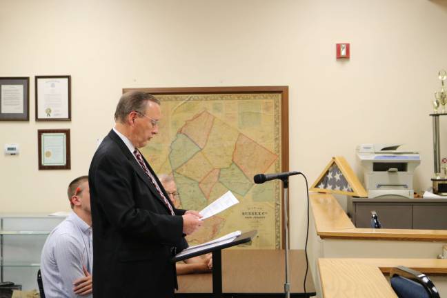 Borough of Sussex grant writer Steve Welsh talks about the mandatory water replacement program. (Photo by Mark Lichtenwalner)