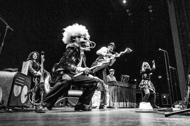 Celebrate the holidays with music <b>The ‘Squirrel Nut Zippers Holiday Caravan’ will be at the Newton Theatre on Friday night. (Photo by Jay Wescott)</b>
