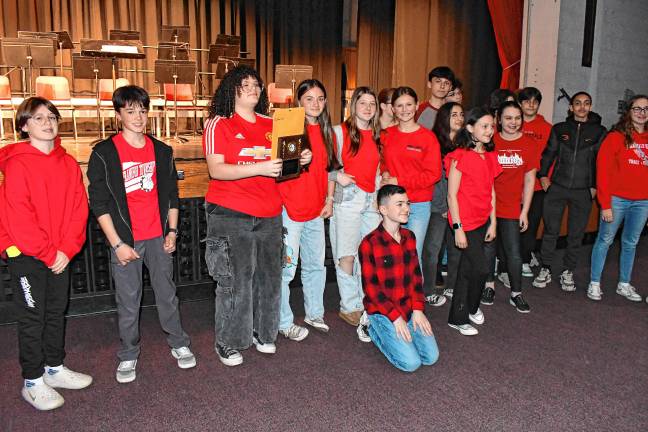 Sussex. High Point Jazz Festival <b>HJ4 </b>The Frankford School Jazz Band receives an overall silver rating for its performance. Nick Fleischer wins the outstanding soloist award for his solo in ‘Birdland,’ and the saxophone section is named best saxophone section of all middle school groups.