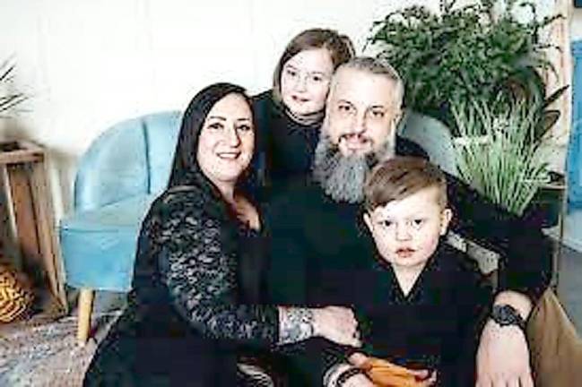 ATV carrying family submerges, father saves children but mother dies Jamie Uchic and her family (GoFundMe photos)
