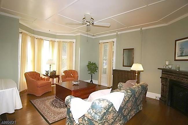 Newton Avenue home just listed Newton Avenue home just listed