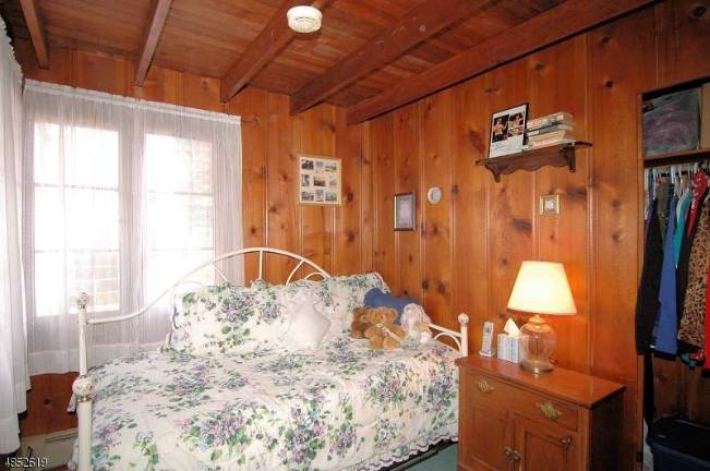 Charming home has great location Charming home has great location