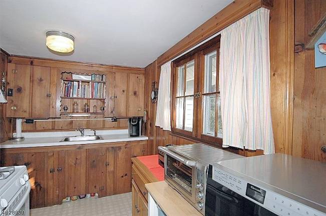 Escape to the perfect lake house Escape to the perfect lake house