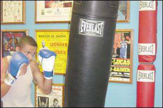 Vernon's Charlie Williams lands N.J. Golden Gloves title Vernon's Charlie Williams lands N.J. Golden Gloves title