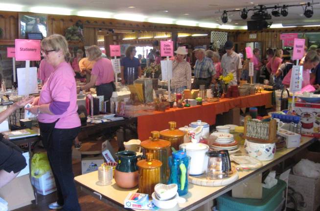 Serious shoppers search for bargains at the Highland Lakes Community Yard Sale. (Photos by Janet Redyke)