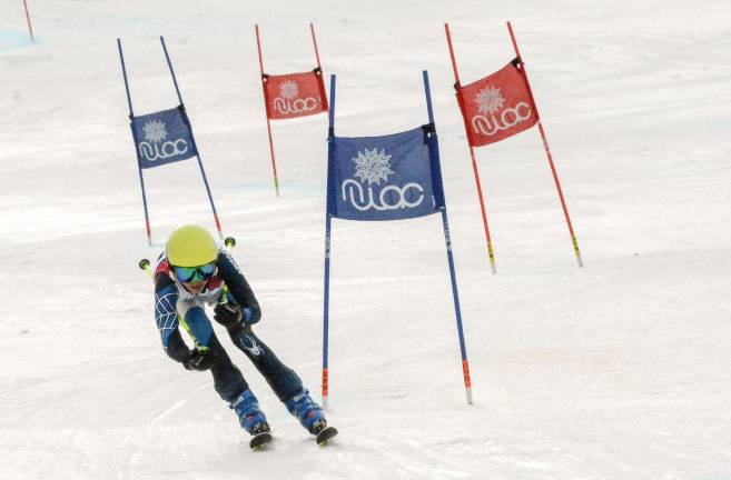 Winter center hosts Jeff Pier race Winter center hosts Jeff Pier race