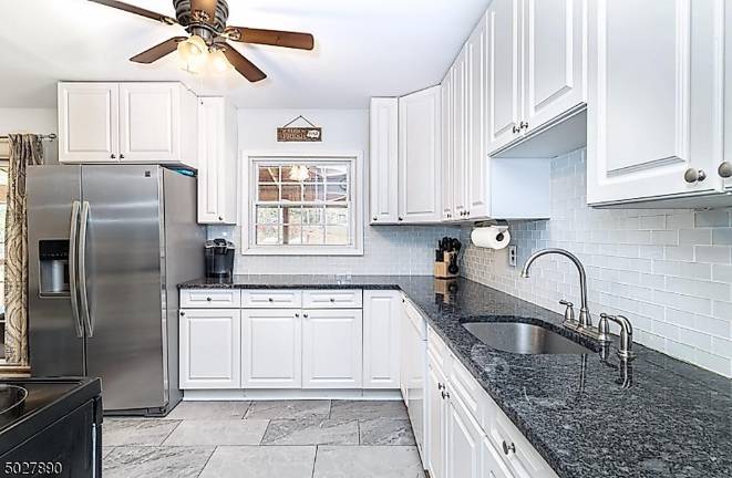 Charming Highland Lakes ranch is move-in ready Charming Highland Lakes ranch is move-in ready