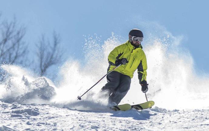Mountain Creek, Hilltop join for competitive ski program