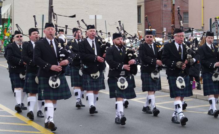 The unit on the Rory O&#xfe;&#xc4;&#xf4;Moore Pipes &amp; Drums.