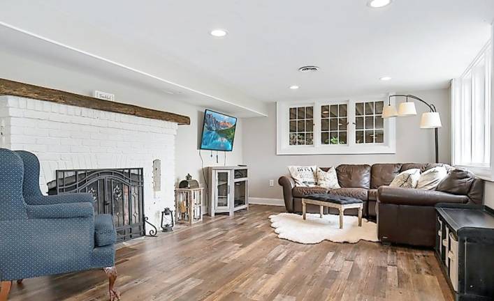 This home is nestled high above stunning Lake Mohawk This home is nestled high above stunning Lake Mohawk