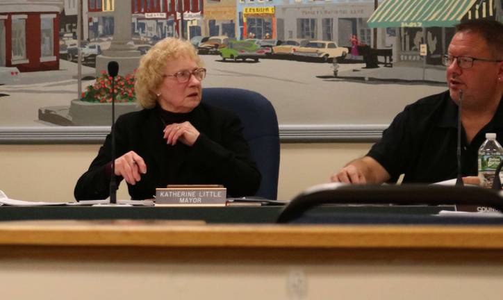 Flushed mop head backs up Sussex Borough sewer Sussex Borough Mayor Katherine Little reacts to Council Presidente Robert Holowach when he tells her the cause of the blockage.