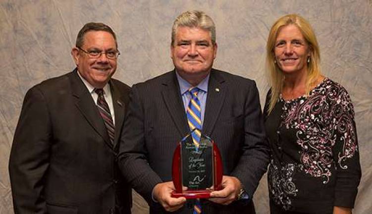 Arc honors Oroho Sen. Steve Oroho (Center) with The Arc of New Jersey’s Executive Director Tom Baffuto and Board President Joanne Bergin.