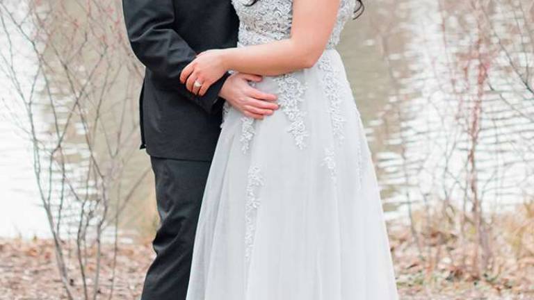 Vernon couple to marry in Disney World Vernon couple to marry in Disney World