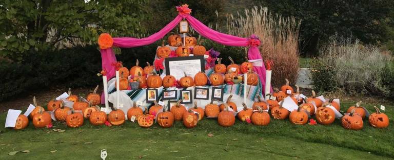 High Point wins pumpkin carving contest