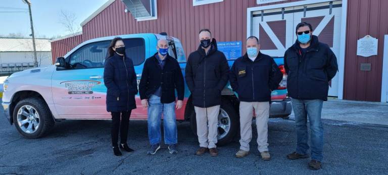 Mohawk House thanks vaccination site volunteers with warm meals Sussex County Fairgrounds president Joan Smith, Mohawk House owner Steve Scro, Sparta Police Lieutenant Neil Spidaletto, Sussex County Sheriff Michael Strada, and Sussex County Fairgrounds manager Mike Richards. (Photo provided)
