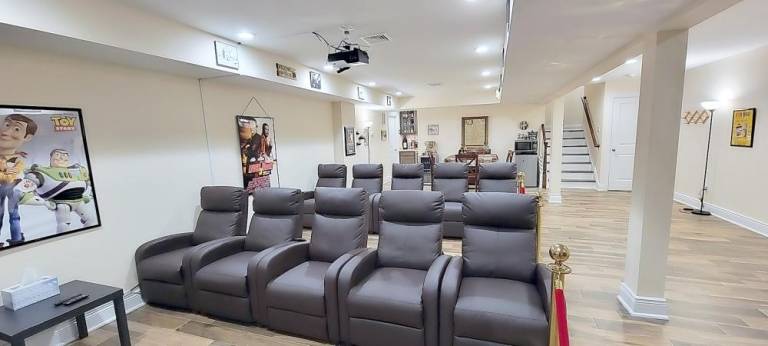 Energy-efficient colonial is great for entertaining Energy-efficient colonial is great for entertaining