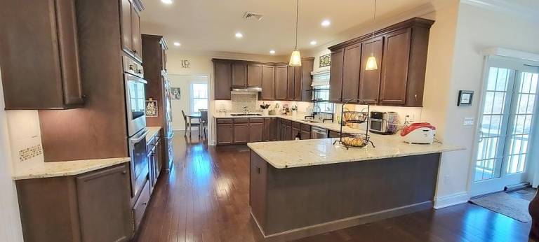 Energy-efficient colonial is great for entertaining Energy-efficient colonial is great for entertaining