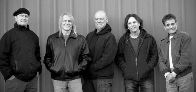 Dixie Dregs to hit Newton Theatre