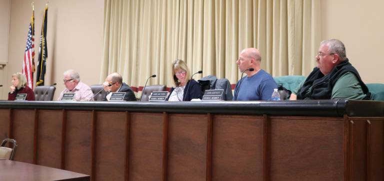 PHOTOS BY MARK LICHTENWALNER The Vernon Town Council discusses a proposed ordinance to streamline Government.