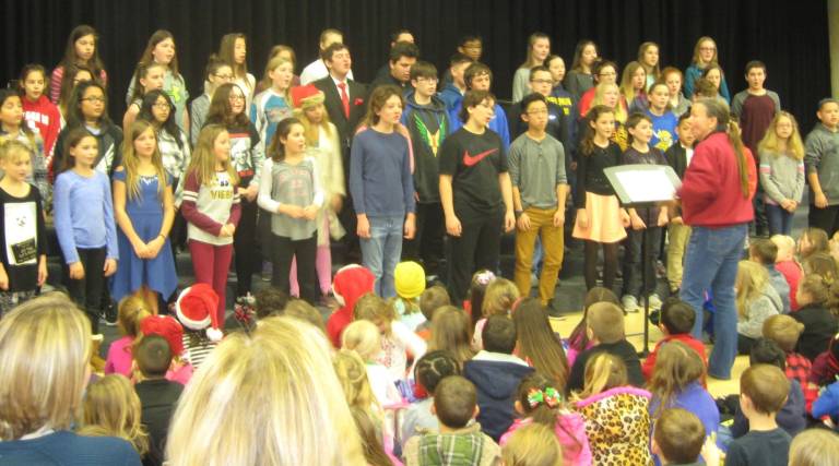 Glen Meadow students perform at Cedar Mountain The G.M. Choir has the audience’s utmost attention.