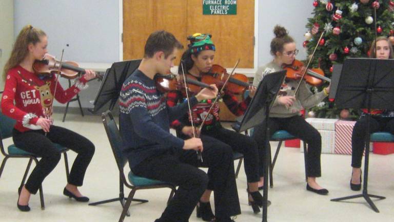 Chamber Orchestra concert celebrates Christmas Chamber Orchestra concert celebrates Christmas