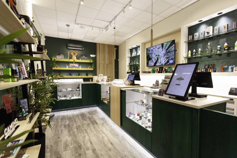 Sussex Pharms Wins NJ Cannabis Cup 5-Star Business Award for Best Dispensary! $!<b>Shopping at award-winning dispensary Sussex Pharms. Photo provided.</b>