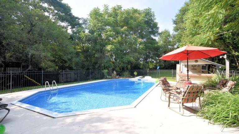 Classic country home awaits Classic country home awaits