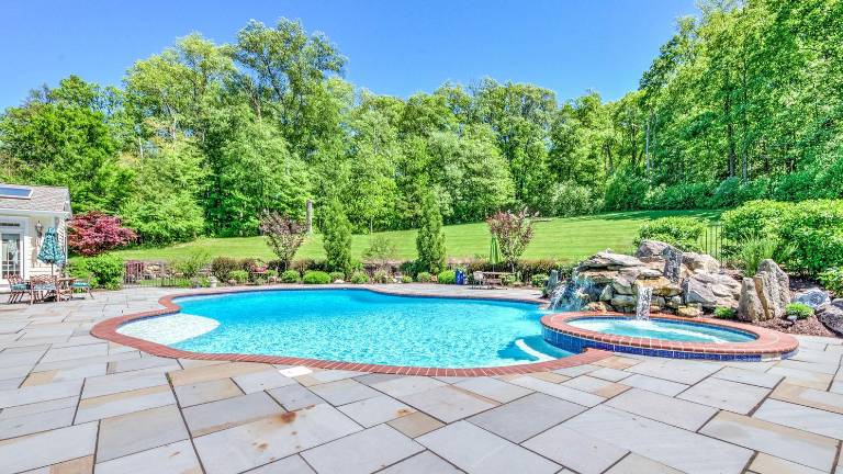 Stately setting awaits in Apple Brook Farm Estate Stately setting awaits in Apple Brook Farm Estate