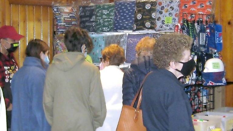 Early shoppers Early shoppers