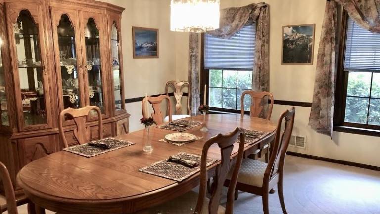 Immaculate home awaits in Old Orchard Immaculate home awaits in Old Orchard