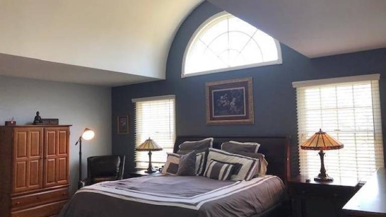 Fabulous property awaits new owner Fabulous property awaits new owner