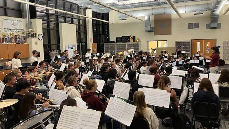 All-Sussex band and chorus plan 50th concert <b>Lucille Kincaid leads the 89-member All-Sussex County Chorus at Sparta High School.</b>