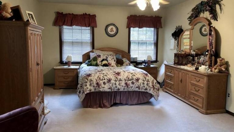Immaculate home awaits in Old Orchard Immaculate home awaits in Old Orchard
