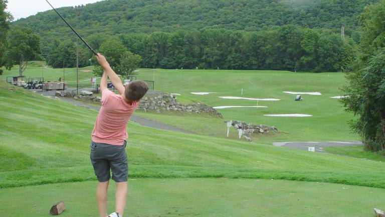 Sussex Long-Drive Qualifier is a Family Affair Sussex Long-Drive Qualifier is a Family Affair