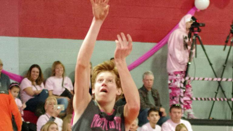 High Point beats Vernon in Pretty-in-Pink game High Point beats Vernon in Pretty-in-Pink game