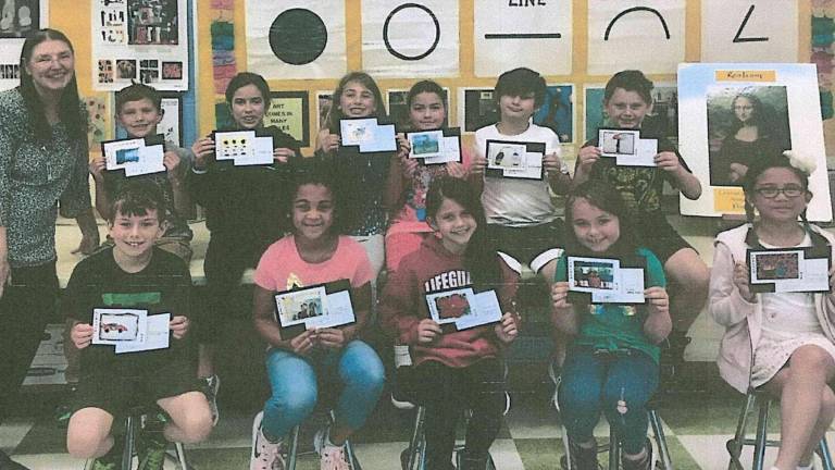 Rolling Hills students create stamps Rolling Hills students create stamps