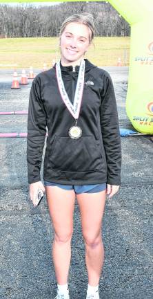 <b>Elizabeth Peek of Vernon won the 18-and-younger division.</b>