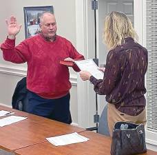 Lafayette Mayor Kevin O’Leary is sworn in (Photo provided)