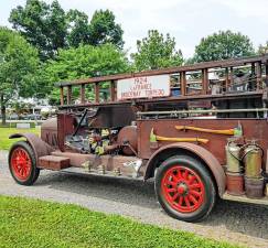 <b>Branchville’s 1924 firetruck. (Photo courtesy of Debbie Anderson)</b>