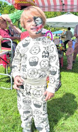 <b>Wesly Trezza of Vernon had his face painted.</b>