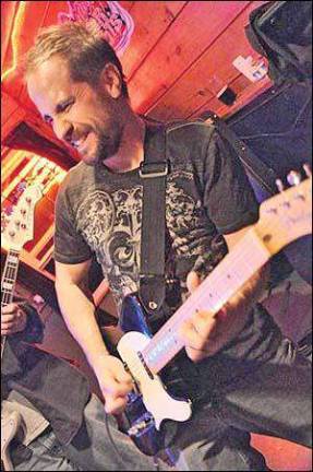 Local musician to open blues fest