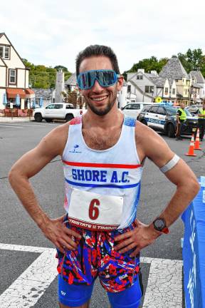 Mark Minervini, 32, of Stanhope places second in the race with a time of 17:25.07.