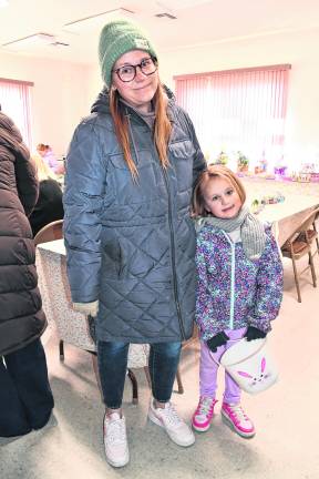 <b>Jackie Day and Charlie Warnock of Wantage pose for a photo.</b>