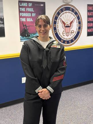 “We are looking for morally, physically and mentally qualified individuals,” said Petty Officer 1st Class Kaitlin Baker at the Navy recruiting station in Middletown, N.Y. “We are seeing encouraging progress nationwide and believe we will achieve our mission this year.” Photo by Bryan Fumagalli.