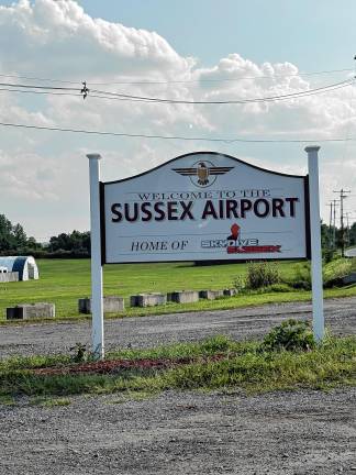 Airport’s neighbor is denied use variance