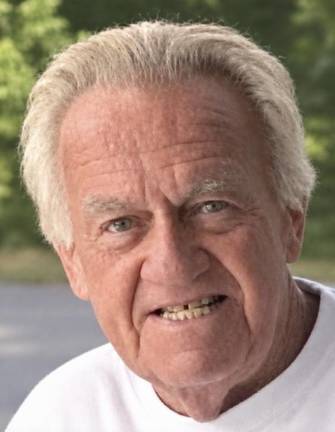 Robert E. Fluhr